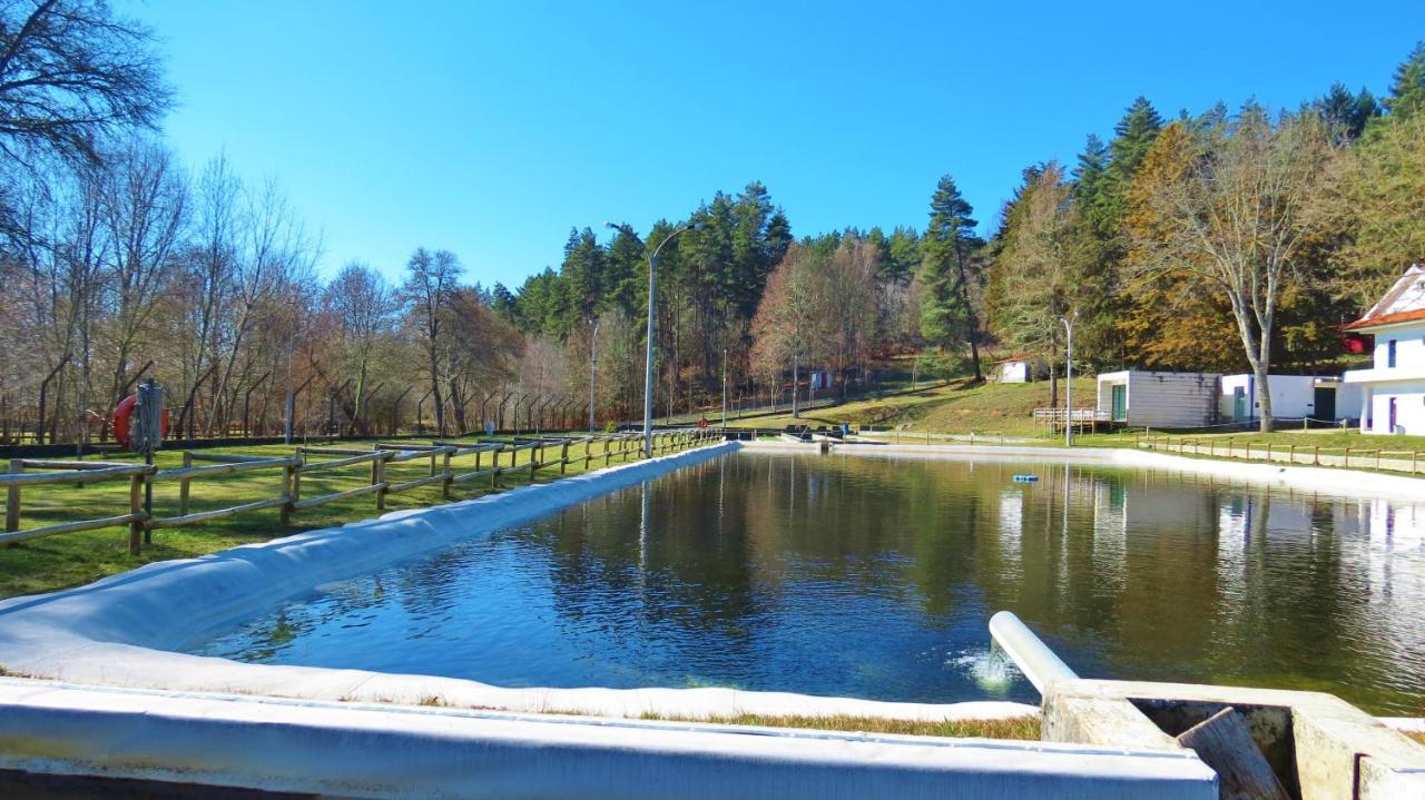 Boticas Parque Natur Houses 外观 照片
