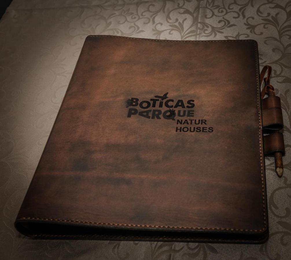 Boticas Parque Natur Houses 外观 照片